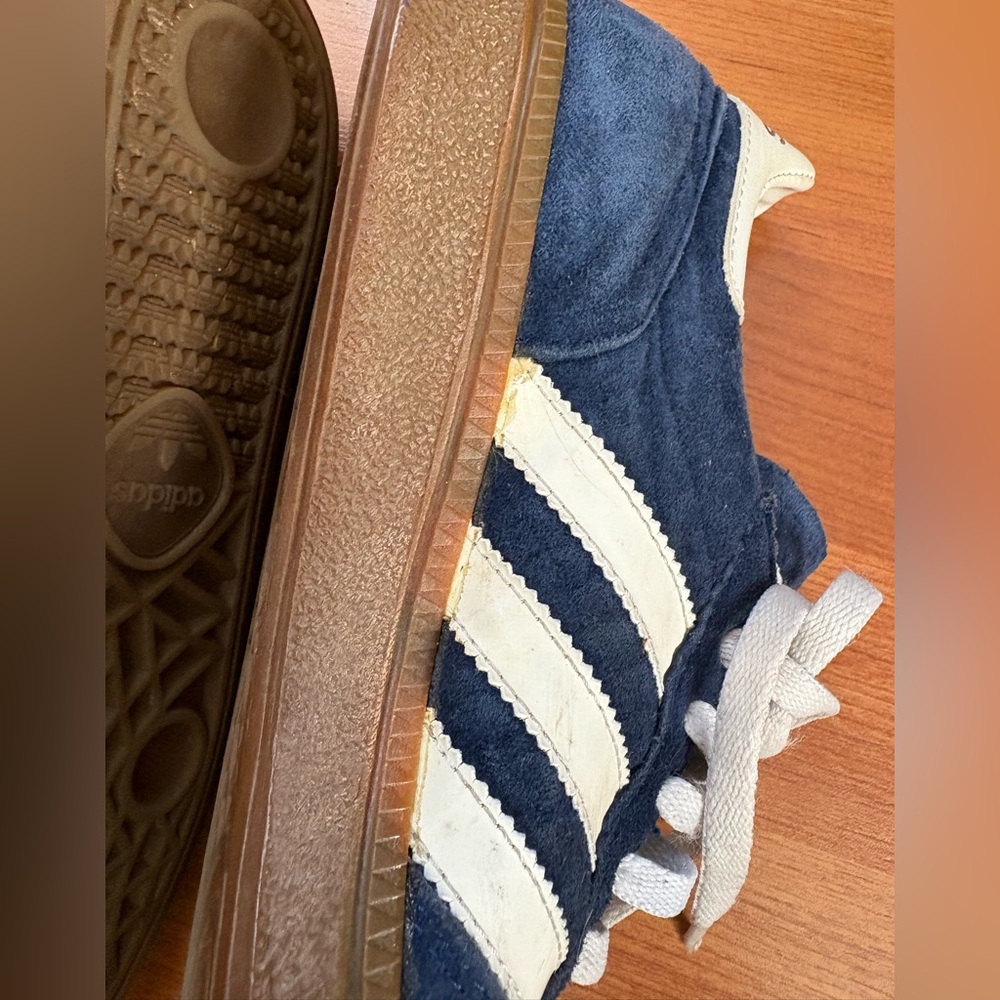 Adidas Spezial Shoes - Picture 3 of 6